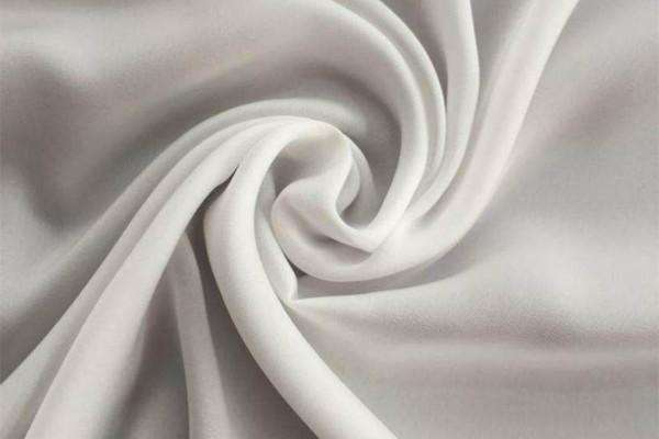 絲綢面料有哪些好處 絲綢面料保養(yǎng)技巧 絲綢面料有哪些好處 絲綢面料保養(yǎng)技巧