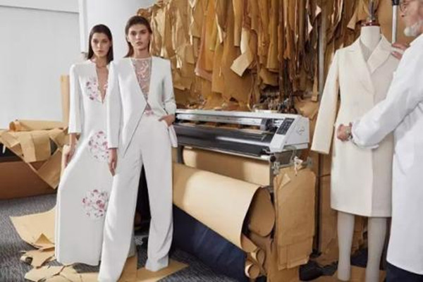 什么是重磅真絲 重磅真絲是用來做什么的 什么是重磅真絲 重磅真絲是用來做什么的