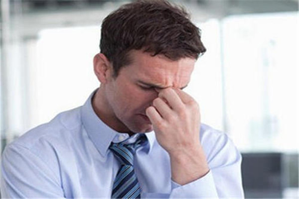 眼睛抽搐怎么回事 眼疲勞怎么按摩 眼睛抽搐怎么回事 眼疲勞怎么按摩