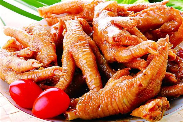 鹵雞爪放什么香料好吃 鹵雞爪什么時候放鹽