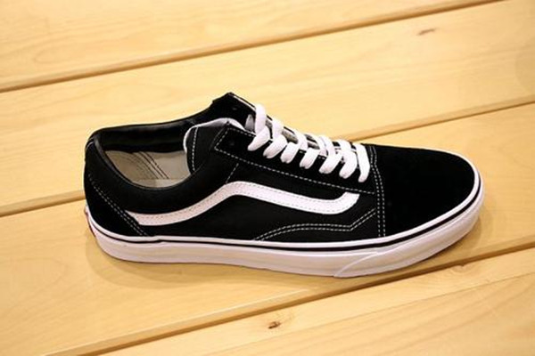 男士帆布鞋怎么搭配 男士帆布鞋什么顏色好看 男士帆布鞋怎么搭配 男士帆布鞋什么顏色好看