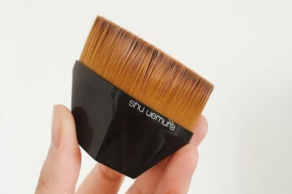 植村秀55號刷的優(yōu)缺點(diǎn) 植村秀55號刷正確使用方法 植村秀55號刷的優(yōu)缺點(diǎn) 植村秀55號刷正確使用方法