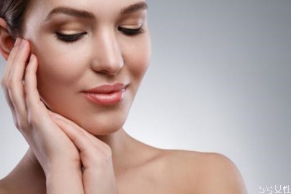 冬天抹臉的正確順序全部 冬天護膚的使用順序 冬天抹臉的正確順序全部 冬天護膚的使用順序