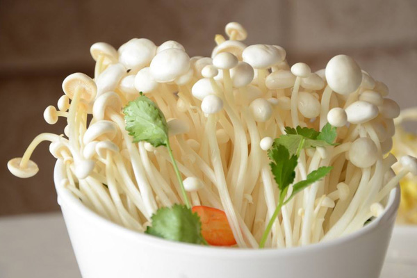 長期吃金針菇好嗎 金針菇怎么做好吃 長期吃金針菇好嗎 金針菇怎么做好吃