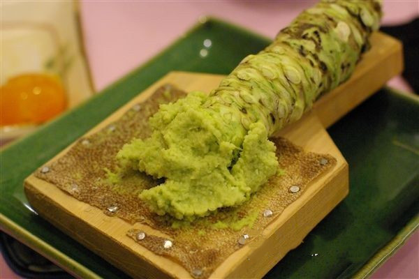 吃芥末怎么快速解辣 吃芥末要注意什么 吃芥末怎么快速解辣 吃芥末要注意什么