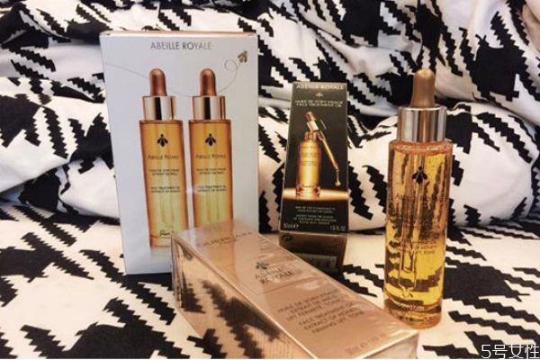 嬌蘭復(fù)原蜜的使用順序 嬌蘭復(fù)原蜜適合年齡 嬌蘭復(fù)原蜜的使用順序 嬌蘭復(fù)原蜜適合年齡