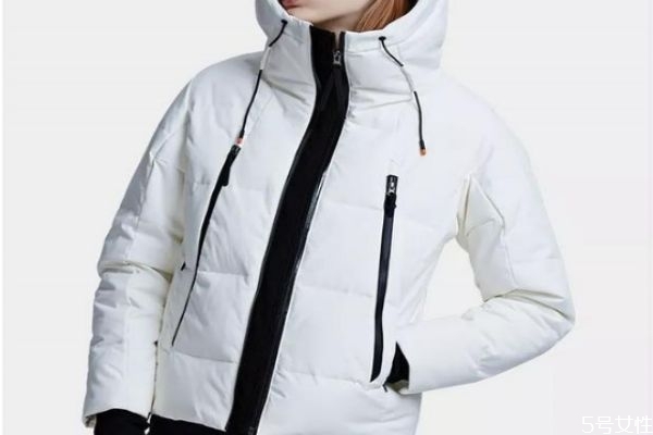 羽絨服和棉服哪個耐穿 羽絨服和棉服區(qū)別 羽絨服和棉服哪個耐穿 羽絨服和棉服區(qū)別