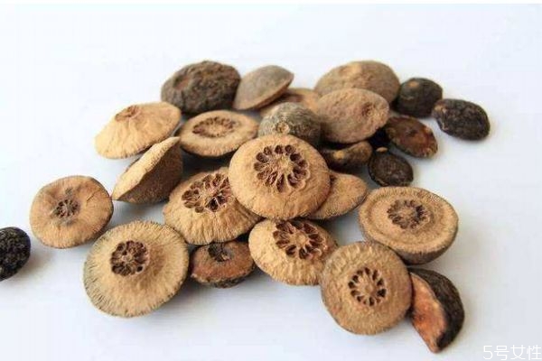 什么是枳實(shí)呢 枳實(shí)有什么作用呢 什么是枳實(shí)呢 枳實(shí)有什么作用呢