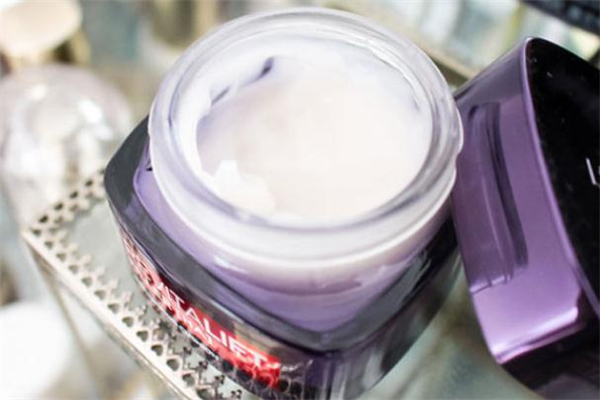 歐萊雅零點霜怎么樣 歐萊雅零點霜和小蜜罐哪個好 歐萊雅零點霜怎么樣 歐萊雅零點霜和小蜜罐哪個好