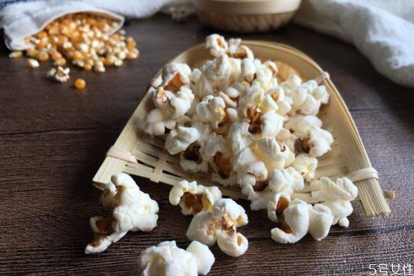 吃爆米花會上火嗎 吃爆米花要注意什么呢 吃爆米花會上火嗎 吃爆米花要注意什么呢