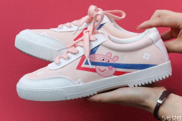 飛躍鞋是哪里生產(chǎn)的 國產(chǎn)飛躍和法國feiyue是什么關(guān)系 飛躍鞋是哪里生產(chǎn)的 國產(chǎn)飛躍和法國feiyue是什么關(guān)系