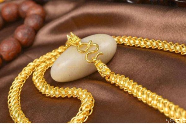 黃金項(xiàng)鏈怎么保養(yǎng) 黃金保養(yǎng)知識(shí) 黃金項(xiàng)鏈怎么保養(yǎng) 黃金保養(yǎng)知識(shí)