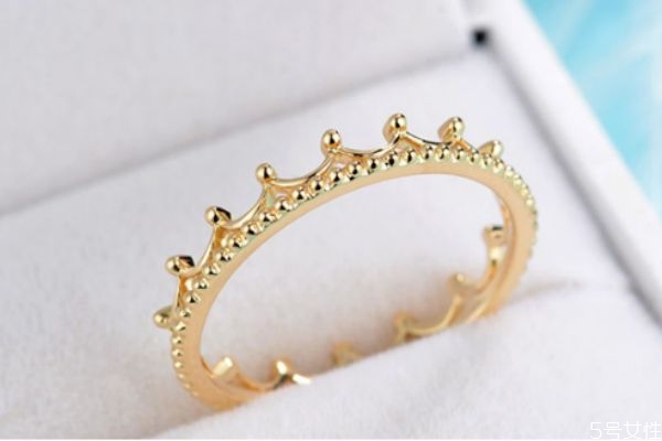 黃金鉑金k金哪個(gè)貴 黃金鉑金k金的區(qū)別 黃金鉑金k金哪個(gè)貴 黃金鉑金k金的區(qū)別