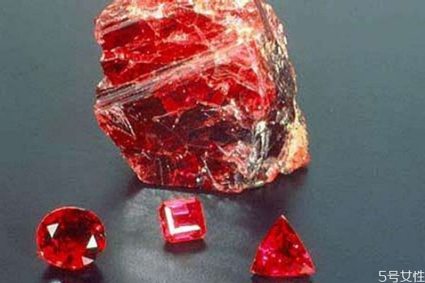 紅寶石有燒還是無(wú)燒好 紅寶石首飾保養(yǎng)