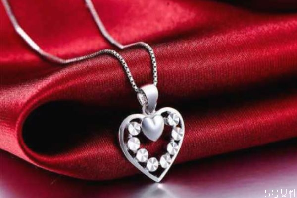 黃金飾品品牌有哪些 金首飾有哪些品牌好 黃金飾品品牌有哪些 金首飾有哪些品牌好