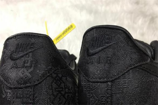 clot聯(lián)名af1黑色絲綢真假對比 clot空軍一號黑色絲綢真假 clot聯(lián)名af1黑色絲綢真假對比 clot空軍一號黑色絲綢真假