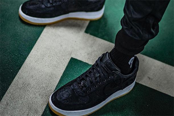 clot聯(lián)名af1黑色絲綢真假對比 clot空軍一號黑色絲綢真假 clot聯(lián)名af1黑色絲綢真假對比 clot空軍一號黑色絲綢真假