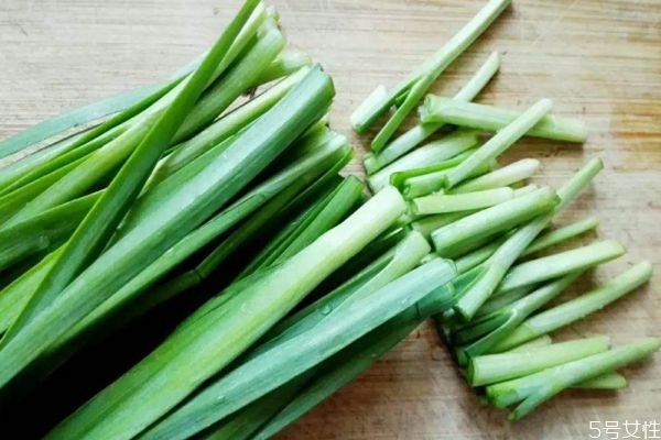 蒜苔有什么營養(yǎng)價值呢 吃蒜苔有什么好處 蒜苔有什么營養(yǎng)價值呢 吃蒜苔有什么好處