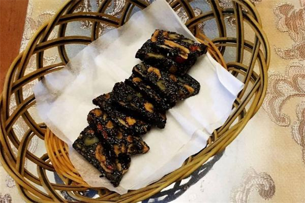 阿膠和驢膠有什么區(qū)別 阿膠和驢膠哪個補血效果好 阿膠和驢膠有什么區(qū)別 阿膠和驢膠哪個補血效果好