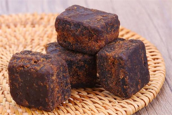 紅糖姜茶能催月經(jīng)嗎 月經(jīng)延遲喝紅糖姜茶有用嗎 紅糖姜茶能催月經(jīng)嗎 月經(jīng)延遲喝紅糖姜茶有用嗎