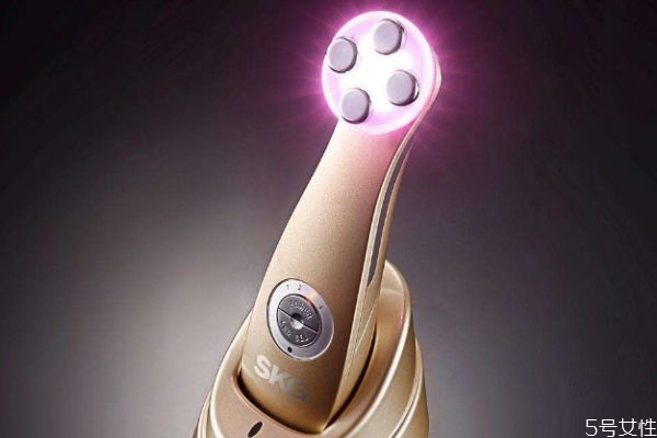 美容導(dǎo)入儀有什么用 用了不怕護膚沒效果 美容導(dǎo)入儀有什么用 用了不怕護膚沒效果