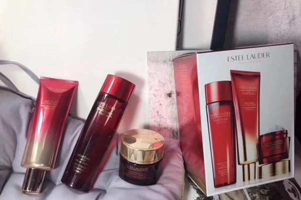 雅詩(shī)蘭黛紅石榴系列有哪些種類 雅詩(shī)蘭黛紅石榴水適合什么年齡