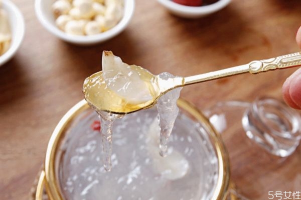 燕窩怎么做有營養(yǎng) 燕窩怎么做好吃 燕窩怎么做有營養(yǎng) 燕窩怎么做好吃