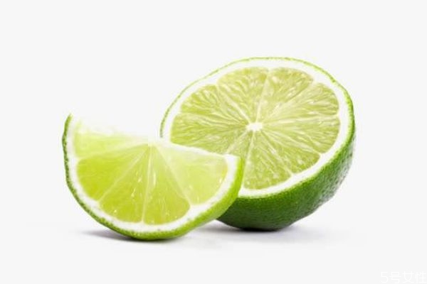 綠檸檬可以吃嗎 綠檸檬有什么營(yíng)養(yǎng)價(jià)值 綠檸檬可以吃嗎 綠檸檬有什么營(yíng)養(yǎng)價(jià)值