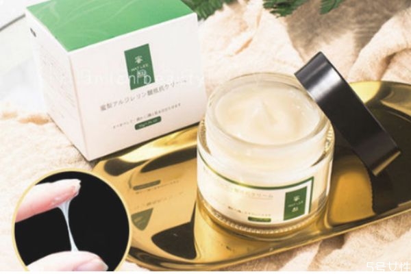 面霜什么時候擦 面霜白天用還是晚上 面霜什么時候擦 面霜白天用還是晚上