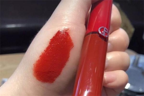 爛番茄色口紅適合什么膚色 爛番茄色口紅適合黃皮嗎 爛番茄色口紅適合什么膚色 爛番茄色口紅適合黃皮嗎