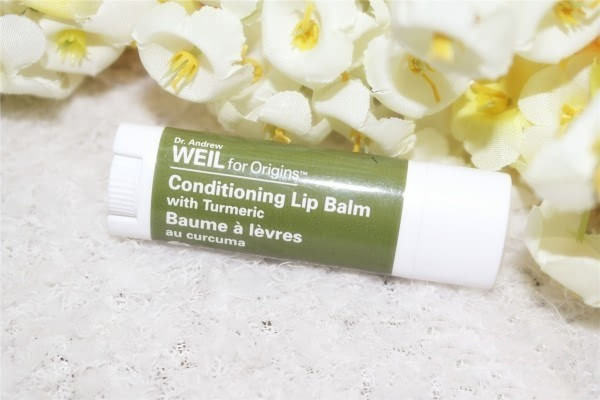 依泉舒慕適特潤(rùn)滋潤(rùn)唇膏功效 依泉舒慕適特潤(rùn)滋潤(rùn)唇膏效果如何