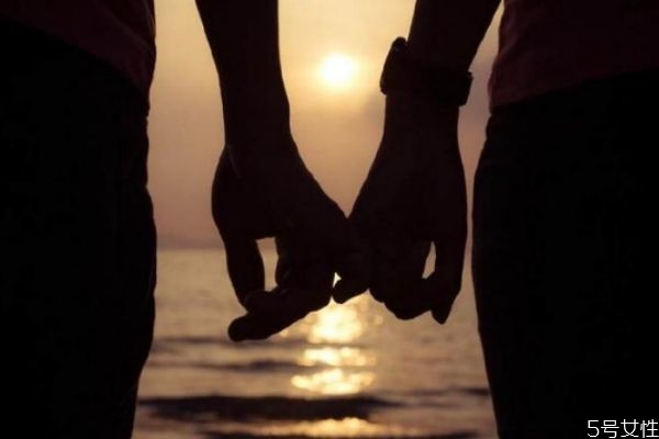 怎樣讓男生喜歡自己 如何讓男生對你有好感 怎樣讓男生喜歡自己 如何讓男生對你有好感