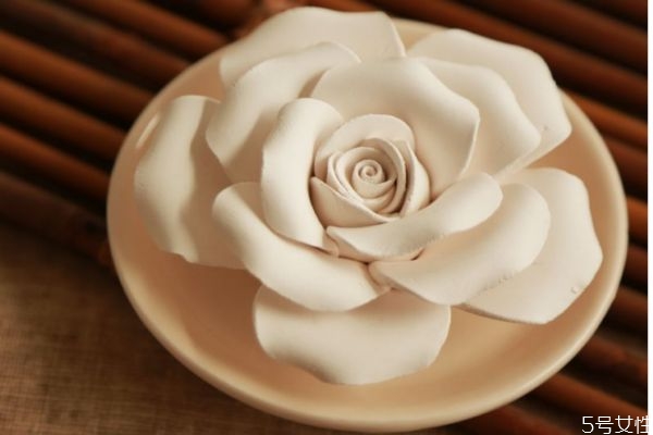 擴(kuò)香石的使用方法 擴(kuò)香石的使用注意事項(xiàng) 擴(kuò)香石的使用方法 擴(kuò)香石的使用注意事項(xiàng)