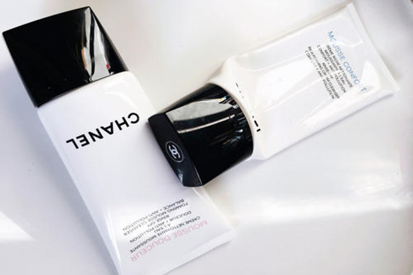 香奈兒山茶花洗面奶功效 香奈兒山茶花洗面奶適合什么膚質 香奈兒山茶花洗面奶功效 香奈兒山茶花洗面奶適合什么膚質