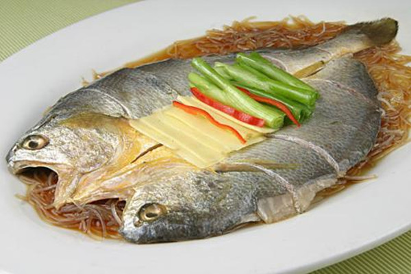 怎么挑選新鮮的黃魚 黃魚是黃花魚嗎 怎么挑選新鮮的黃魚 黃魚是黃花魚嗎