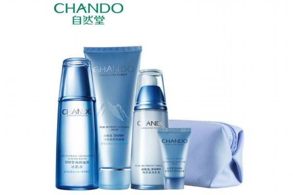 自然堂藍瓶和紫瓶的哪個好 自然堂紫瓶和藍瓶區(qū)別