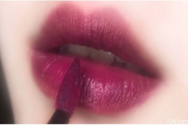 歐萊雅小鋼筆129和130哪個好看 歐萊雅小鋼筆推薦色號 歐萊雅小鋼筆129和130哪個好看 歐萊雅小鋼筆推薦色號