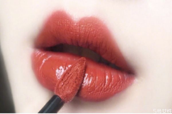 歐萊雅小鋼筆129和130哪個好看 歐萊雅小鋼筆推薦色號 歐萊雅小鋼筆129和130哪個好看 歐萊雅小鋼筆推薦色號