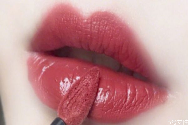 歐萊雅小鋼筆129和130哪個好看 歐萊雅小鋼筆推薦色號 歐萊雅小鋼筆129和130哪個好看 歐萊雅小鋼筆推薦色號