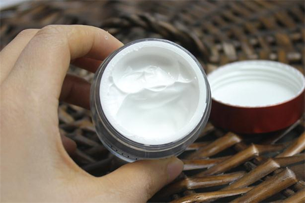 御泥坊v7素顏霜需要卸妝嗎 御泥坊素顏霜晚上可以用嗎 御泥坊v7素顏霜需要卸妝嗎 御泥坊素顏霜晚上可以用嗎