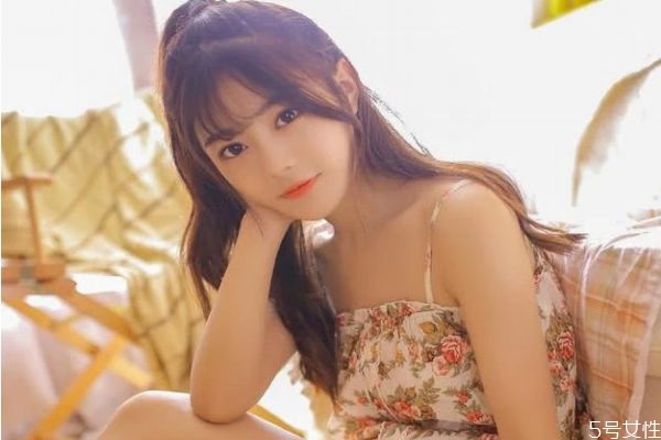 女生冷淡考驗一般多久 冷淡期和不愛了的區(qū)別 女生冷淡考驗一般多久 冷淡期和不愛了的區(qū)別