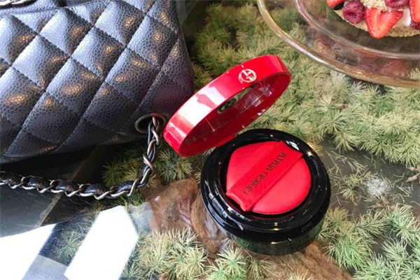 阿瑪尼紅氣墊有替換裝嗎 阿瑪尼紅氣墊適合干皮嗎 阿瑪尼紅氣墊有替換裝嗎 阿瑪尼紅氣墊適合干皮嗎