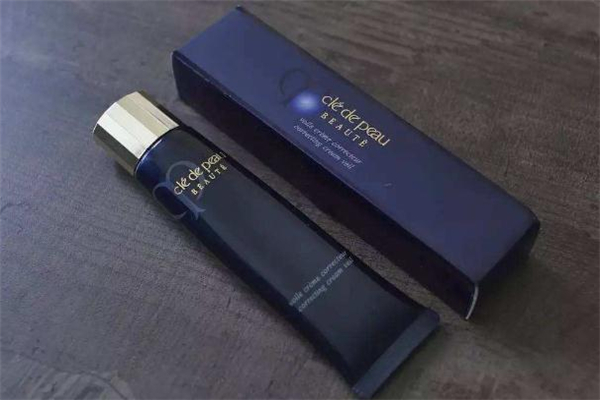 cpb鉆光粉底液適合干皮嗎 cpb鉆光粉底液保質(zhì)期 cpb鉆光粉底液適合干皮嗎 cpb鉆光粉底液保質(zhì)期