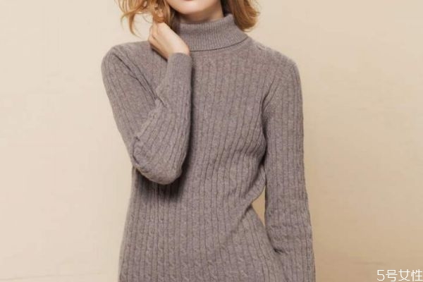 怎樣洗羊毛衫 洗滌羊毛衫的注意事項(xiàng) 怎樣洗羊毛衫 洗滌羊毛衫的注意事項(xiàng)