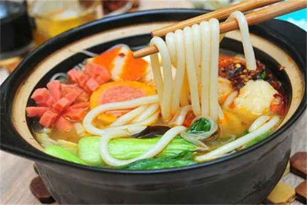 減肥期間可以吃米線嗎 米線哪個(gè)城市的好吃 減肥期間可以吃米線嗎 米線哪個(gè)城市的好吃