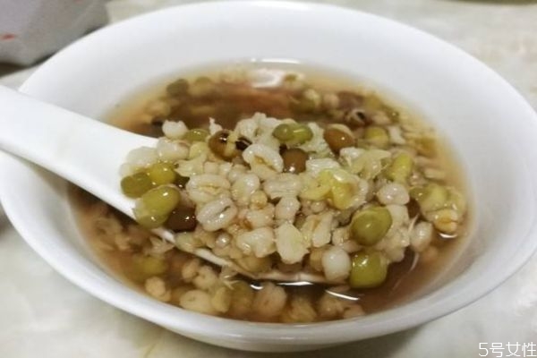 麥仁粥怎么做好喝呢 麥仁粥有什么營養(yǎng)價(jià)值呢