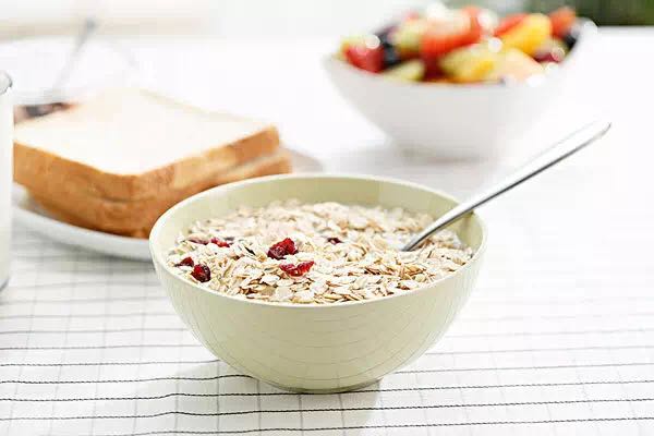 不吃早餐會(huì)掉頭發(fā)嗎 不吃早餐對身體有哪些影響