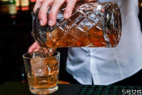 家里存放多少酒精為宜 酒精有什么注意事項(xiàng) 家里存放多少酒精為宜 酒精有什么注意事項(xiàng)