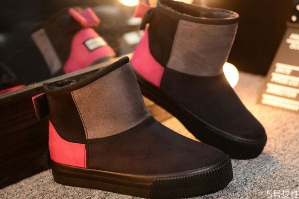 雪地靴中筒和短筒哪個(gè)好 雪地靴選購(gòu)指南 雪地靴中筒和短筒哪個(gè)好 雪地靴選購(gòu)指南