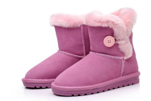 雪地靴怎么存放 雪地靴清洗步驟 雪地靴怎么存放 雪地靴清洗步驟